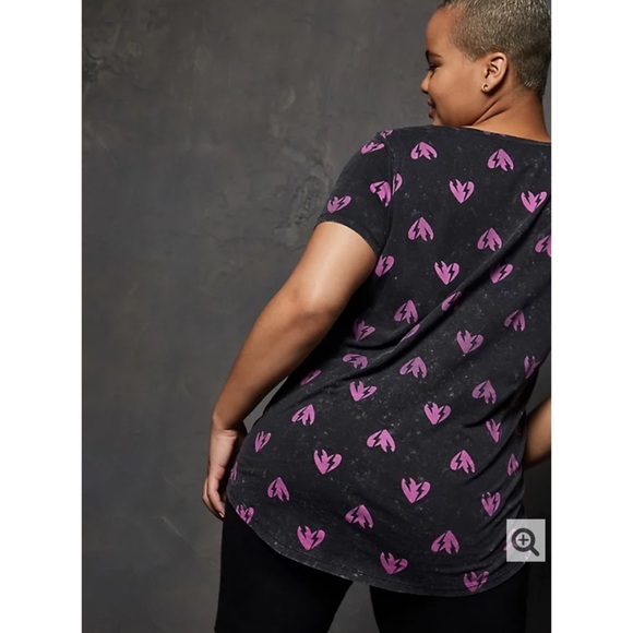 NWT TORRID Lovesick Heart Black Wash Slashed Tee - Picture 3 of 8